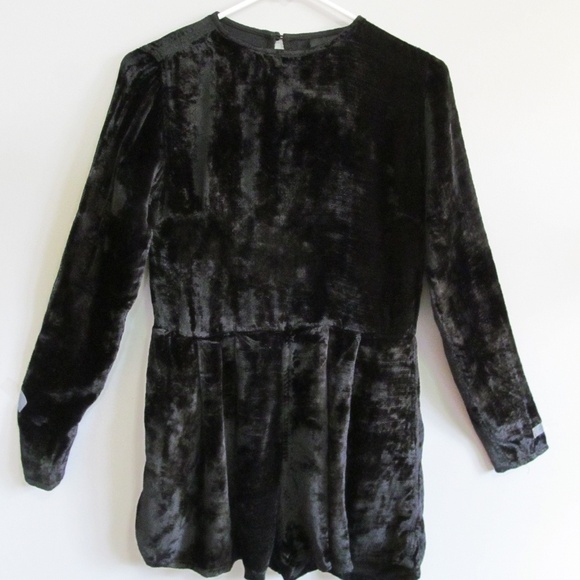 Asos Black Velour Long Sleeve Shorts Romper - Picture 4 of 8